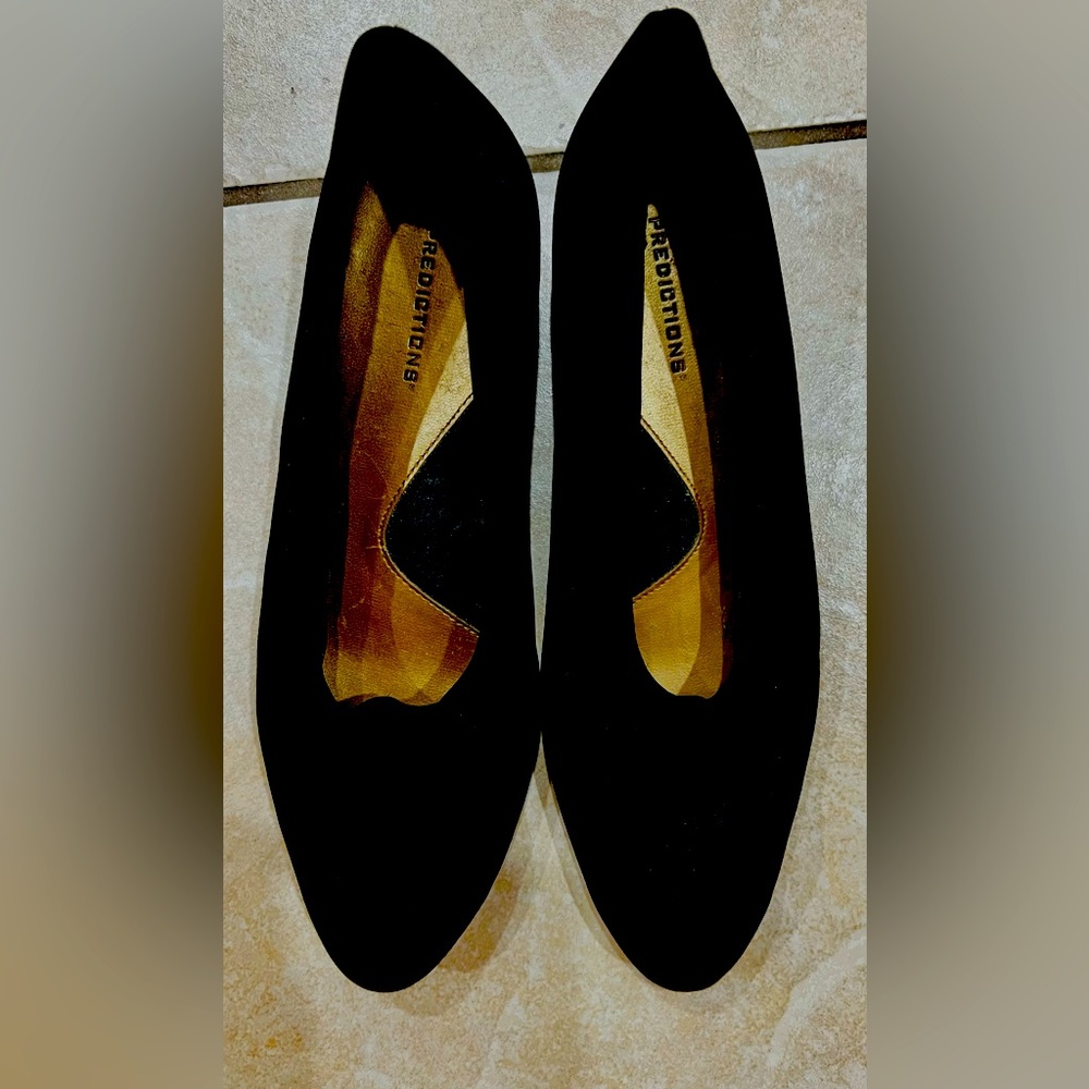 Predictions black shoes